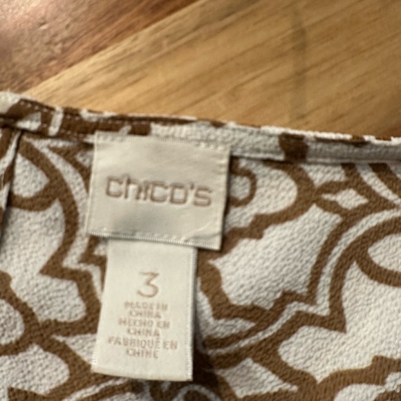 Chico’s Women’s Top | Brown / White Pattern Bell Sleeve Cold Shoulder| Size 3 - Picture 2 of 7